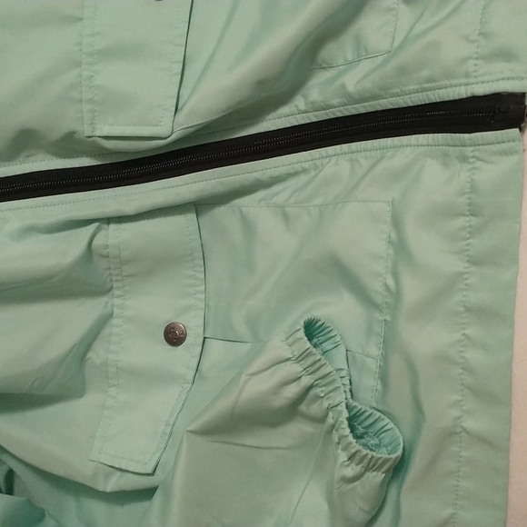 Like new, Jockey lightweight hooded jacket. Worn once. Size XL, mint green. - Picture 2 of 8
